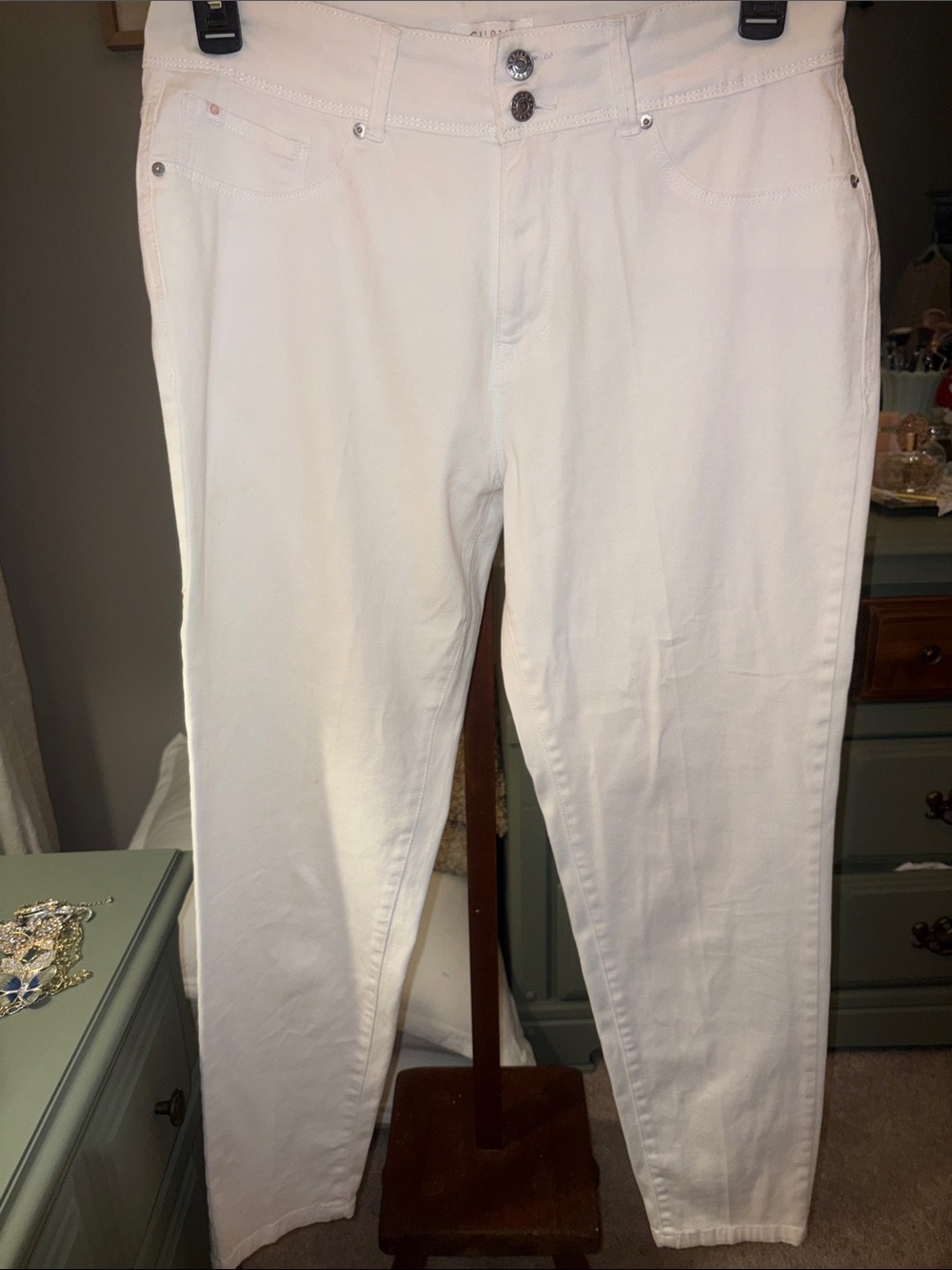 Women’s White Skinny Jeans - Classic Slim Fit